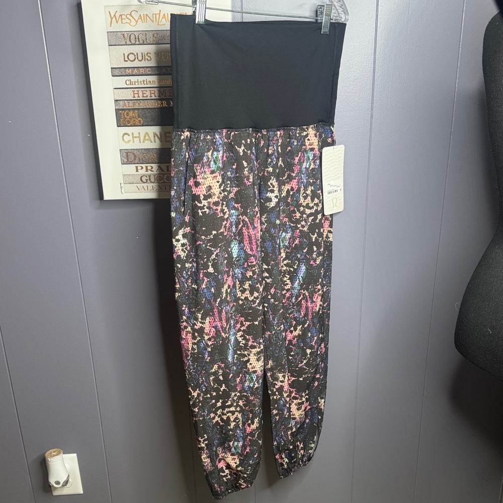 lululemon athletica om pants multi color